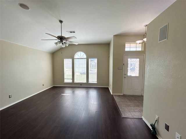 1309 Rye Glen Drive, Midlothian, TX 76065