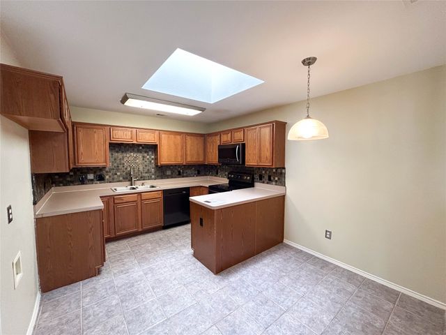 1309 Rye Glen Drive, Midlothian, TX 76065