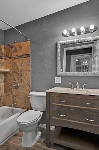 5004 Gholson Road, Waco, TX 76705