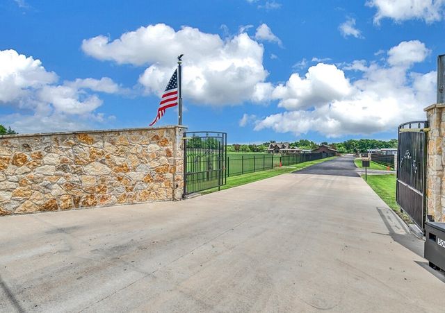 5004 Gholson Road, Waco, TX 76705