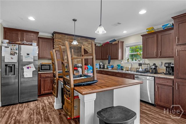 211 Smiley Loop Road, Riceboro, GA 31323