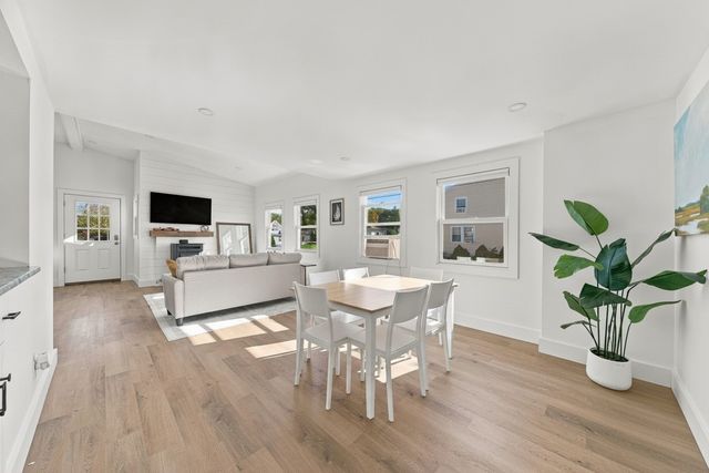 226 Sanford Rd, Westport, MA 02790
