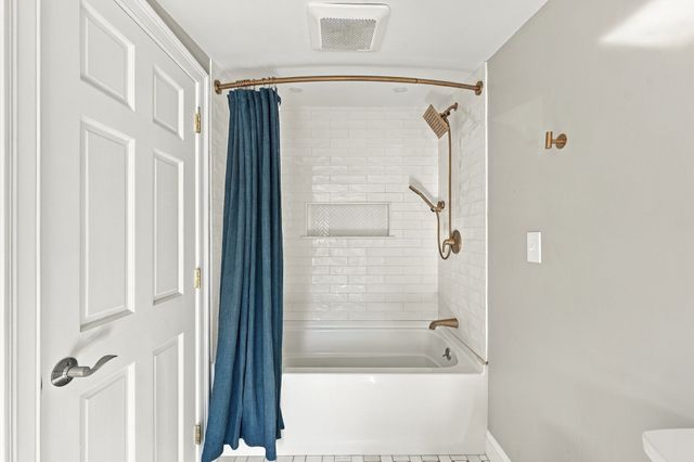 226 Sanford Rd, Westport, MA 02790