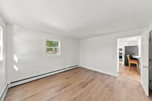 226 Sanford Rd, Westport, MA 02790