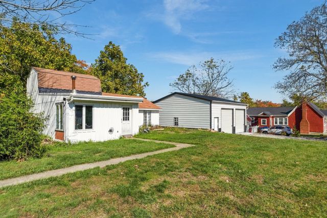 226 Sanford Rd, Westport, MA 02790
