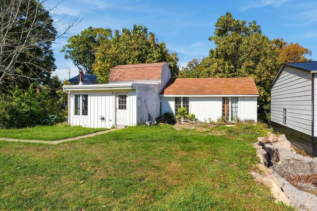 226 Sanford Rd, Westport, MA 02790