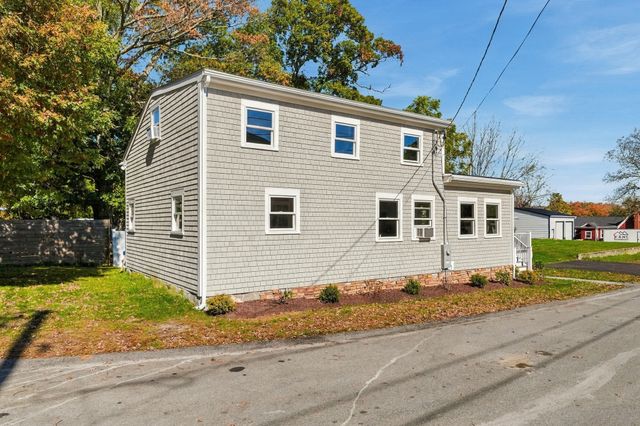 226 Sanford Rd, Westport, MA 02790