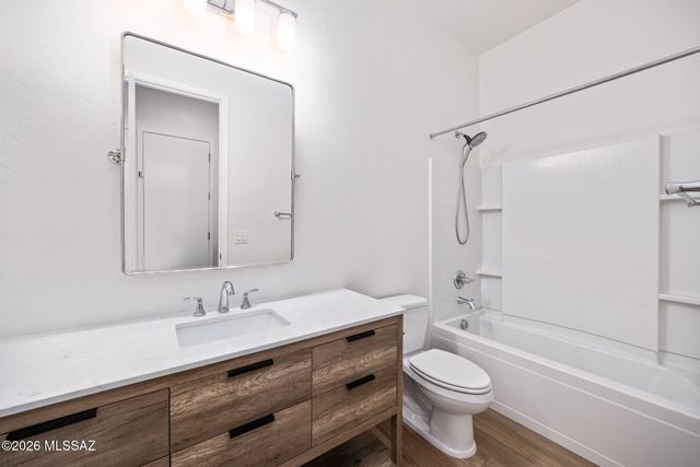 1005 W Lark Bunting Lane, Oro Valley, AZ 85755