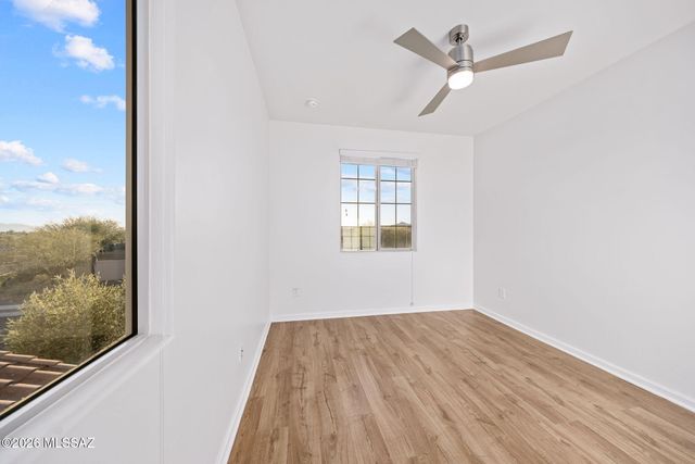 1005 W Lark Bunting Lane, Oro Valley, AZ 85755