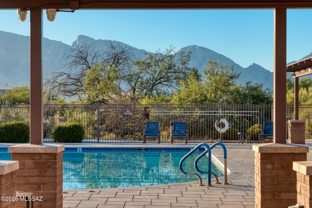 1005 W Lark Bunting Lane, Oro Valley, AZ 85755