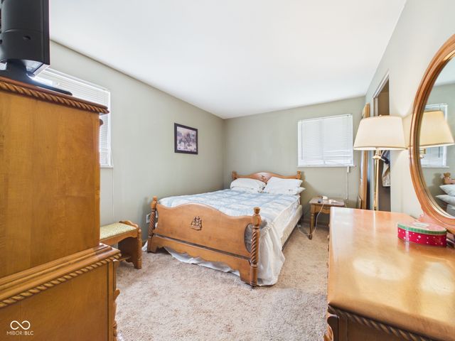 2521 E 8th Street, Anderson, IN 46012