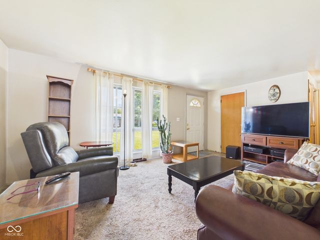 2521 E 8th Street, Anderson, IN 46012