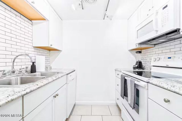 1620 N Wilmot Rd Unit F227, Tucson, AZ 85712