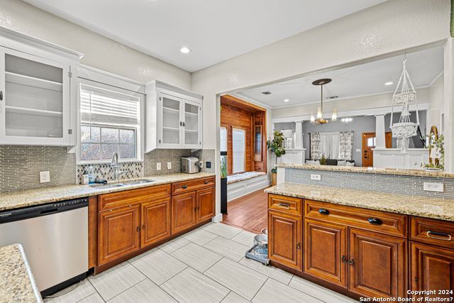 514 E LAUREL, San Antonio, TX 78212