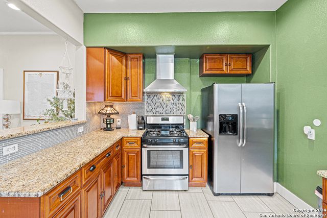 514 E LAUREL, San Antonio, TX 78212