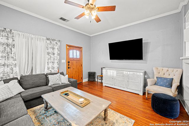 514 E LAUREL, San Antonio, TX 78212