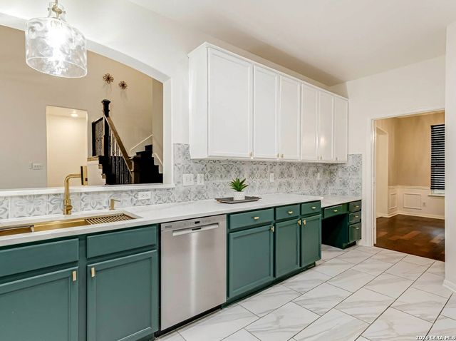 8819 Ash Meadow, Universal City, TX 78148