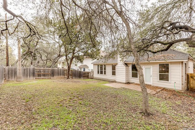 8819 Ash Meadow, Universal City, TX 78148