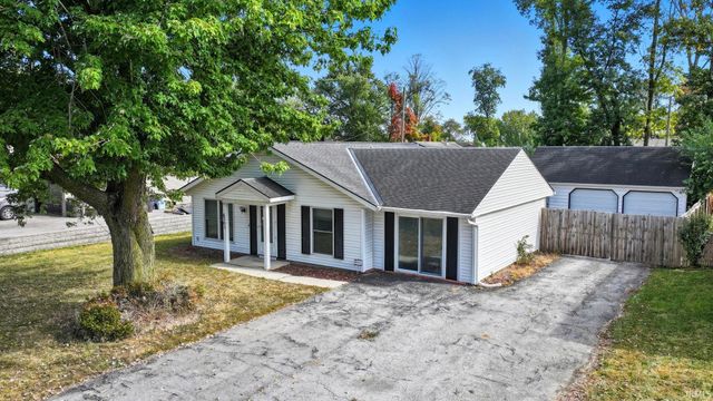 6305 Bluffton Road, Fort Wayne, IN 46809