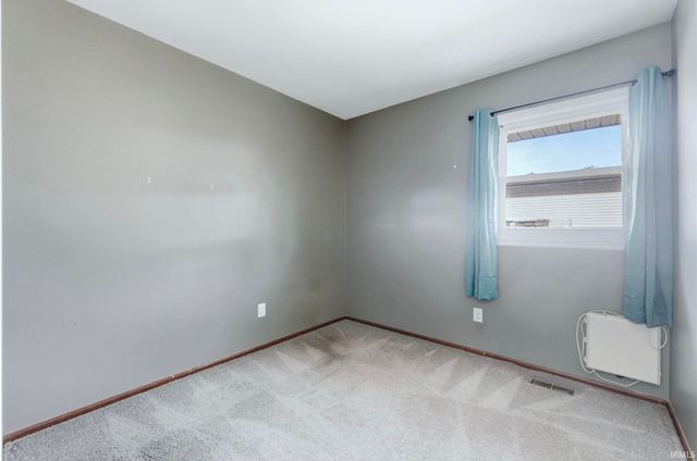 6305 Bluffton Road, Fort Wayne, IN 46809