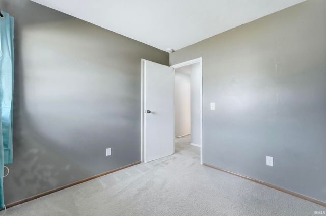 6305 Bluffton Road, Fort Wayne, IN 46809