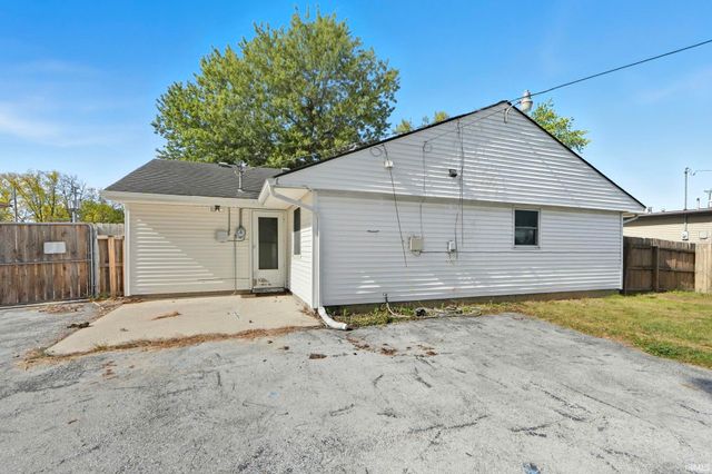 6305 Bluffton Road, Fort Wayne, IN 46809