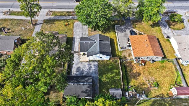 6305 Bluffton Road, Fort Wayne, IN 46809