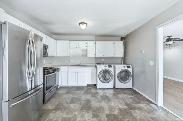 6305 Bluffton Road, Fort Wayne, IN 46809