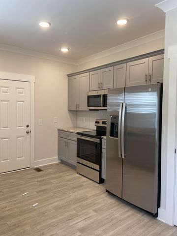 1311 Searcy St, Murfreesboro, TN 37129