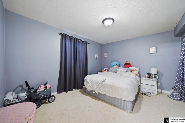 3220 Richard Court, Lincoln, NE 68521