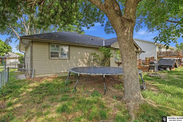 3220 Richard Court, Lincoln, NE 68521