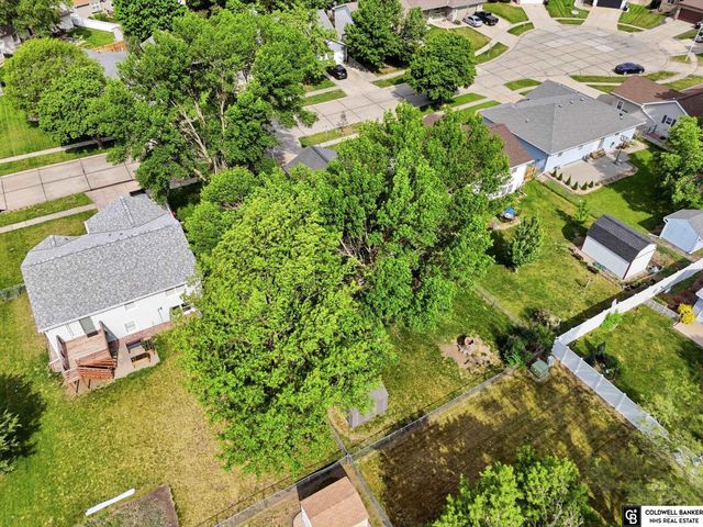 3220 Richard Court, Lincoln, NE 68521