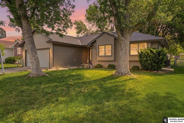 3220 Richard Court, Lincoln, NE 68521