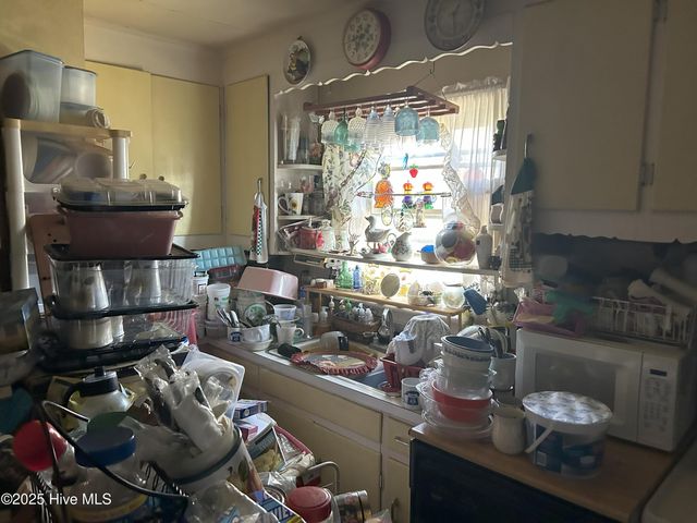 919 Hunnicutt Avenue, Elizabeth City, NC 27909