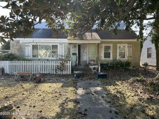 919 Hunnicutt Avenue, Elizabeth City, NC 27909