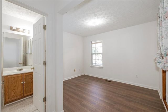 3501 Grovewood Lane, Duluth, GA 30096