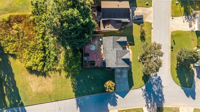 3501 Grovewood Lane, Duluth, GA 30096