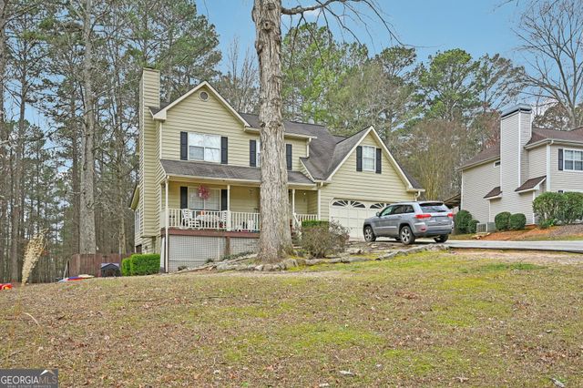 2200 Emerald Drive, Loganville, GA 30052