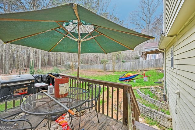 2200 Emerald Drive, Loganville, GA 30052