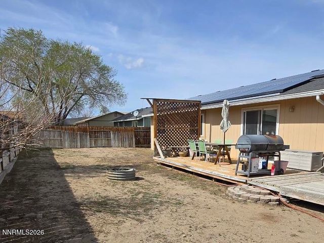 601 Nader Way, Fernley, NV 89408