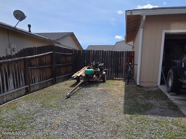 601 Nader Way, Fernley, NV 89408