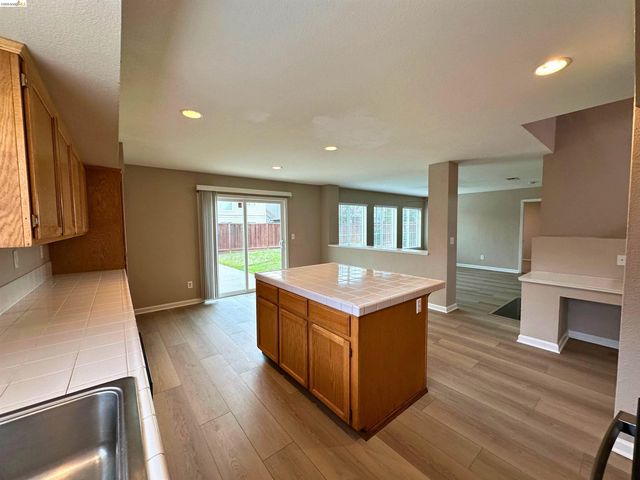 4742 Ford St, Brentwood, CA 94513