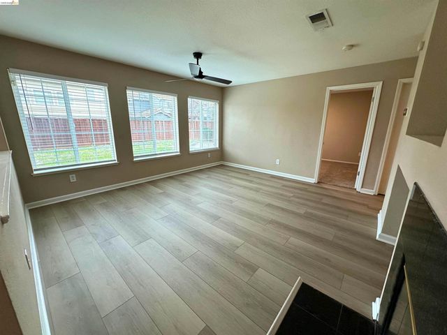 4742 Ford St, Brentwood, CA 94513