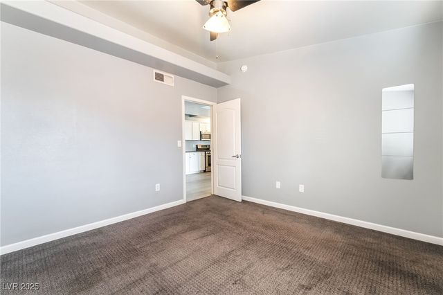 950 SEVEN HILLS Drive 2922, Henderson, NV 89052