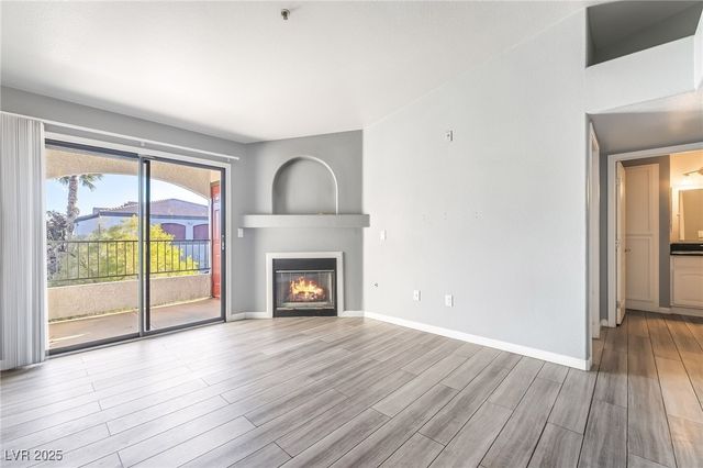 950 SEVEN HILLS Drive 2922, Henderson, NV 89052