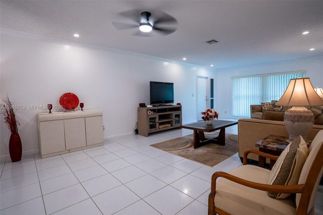 10198 DOVEWOOD LN A, Boynton Beach, FL 33436