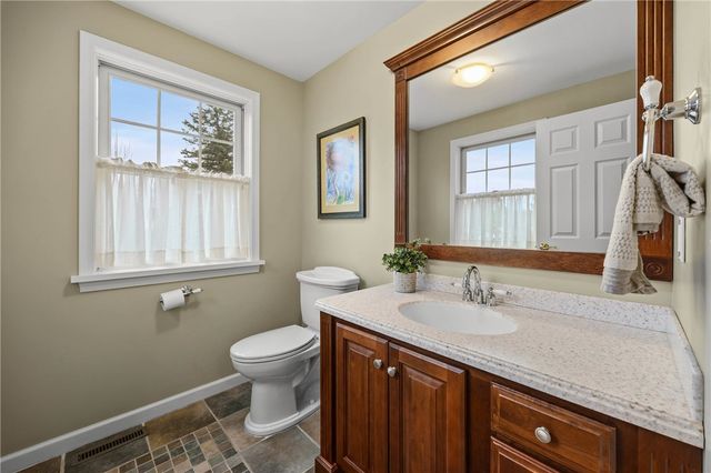 39 Saddle Brook, Pittsford, NY 14534