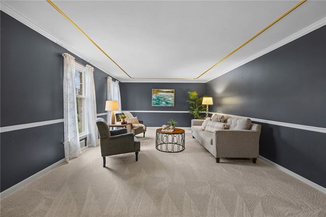 39 Saddle Brook, Pittsford, NY 14534