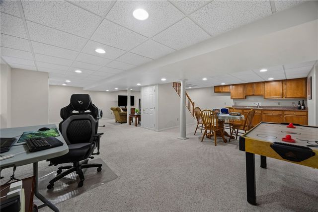 39 Saddle Brook, Pittsford, NY 14534