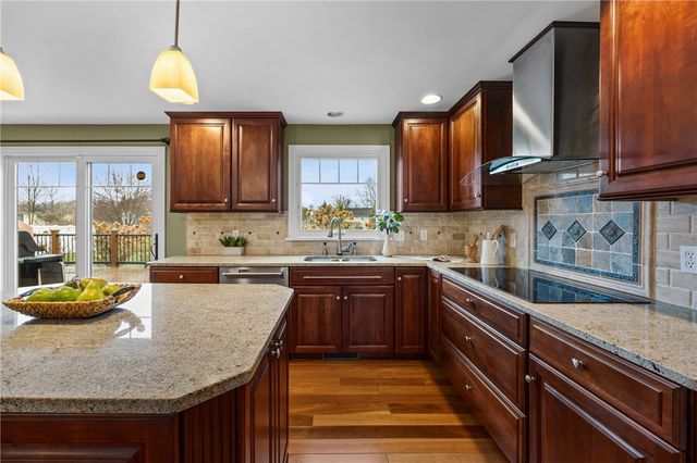 39 Saddle Brook, Pittsford, NY 14534